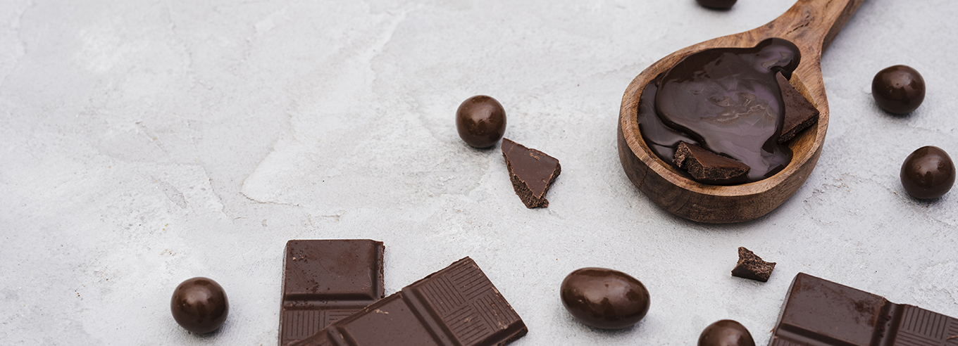 I benefici del cioccolato: come il cioccolato solleva l'umore